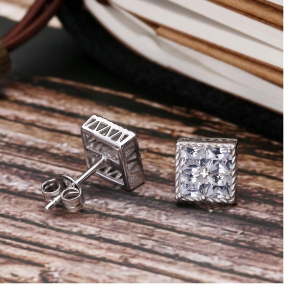 High Quality Sterling Silver Earrings available in Gold and Silver - Picture 7 of 10